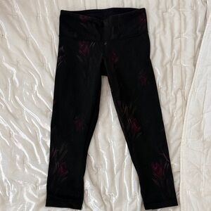 Women’s Black Floral Print Active Leggings
